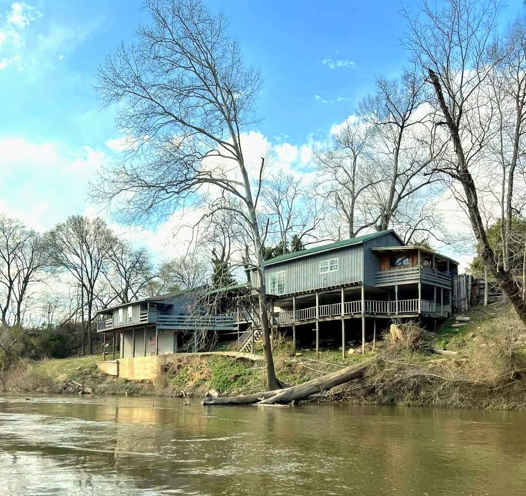 Property Photo:  1101 W Jackson St  TN 37160 