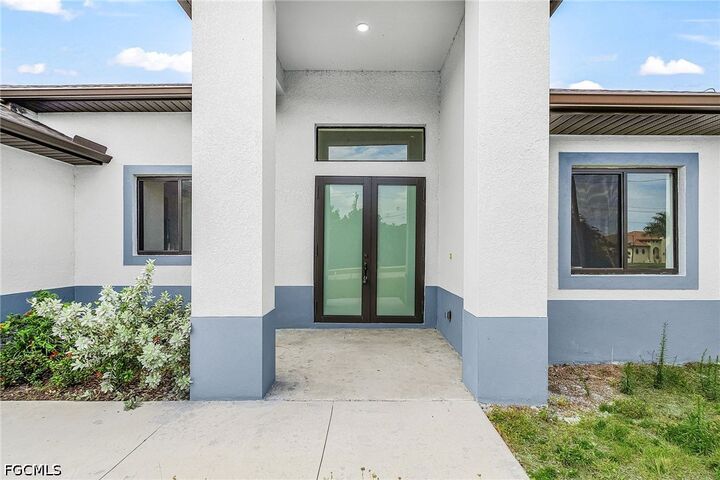 Property Photo: 2716 Diplomat Parkway W FL 33993