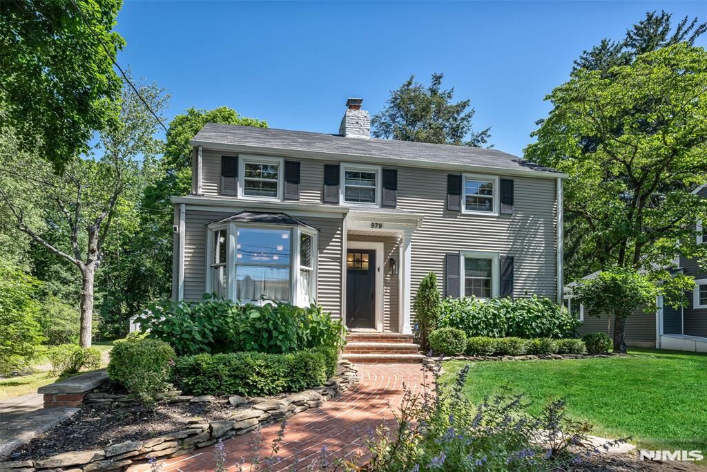 Property Photo: 979 Salem Lane NJ 07450