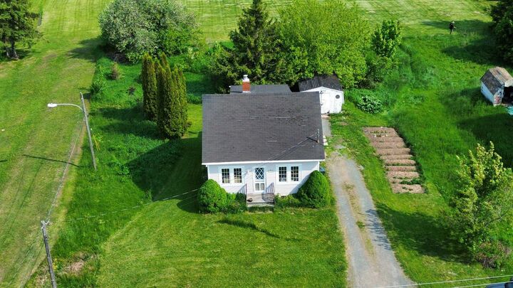 Property Photo:  40 Maple Street  NS B0M 1X0 