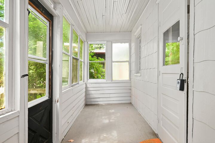 Property Photo: 4231 Wentworth Avenue MN 55409