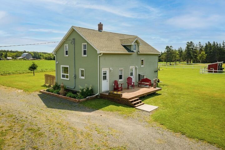 Property Photo: 8725 Northside Road PE C0A 2B0