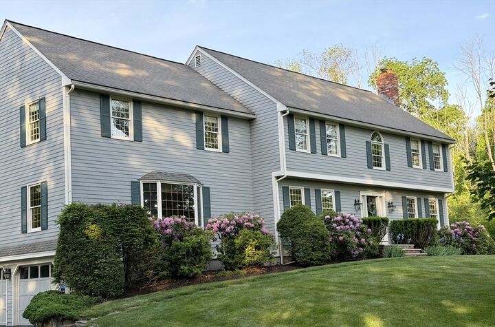 Property Photo:  19 Knollcrest Dr  MA 01810 