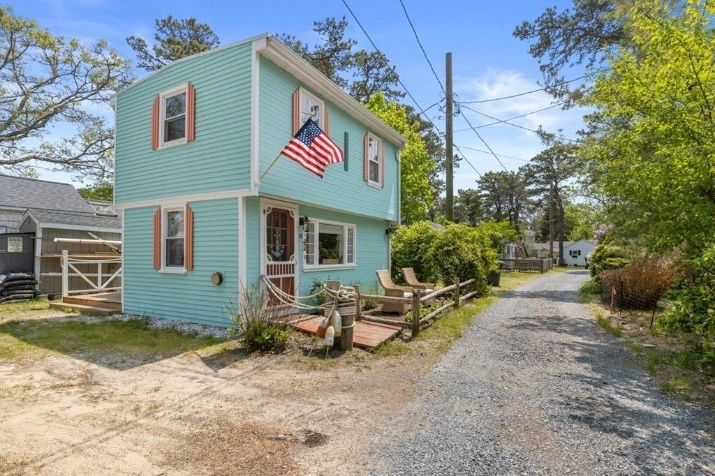 Property Photo:  262 Old Wharf Rd 20  MA 02639 