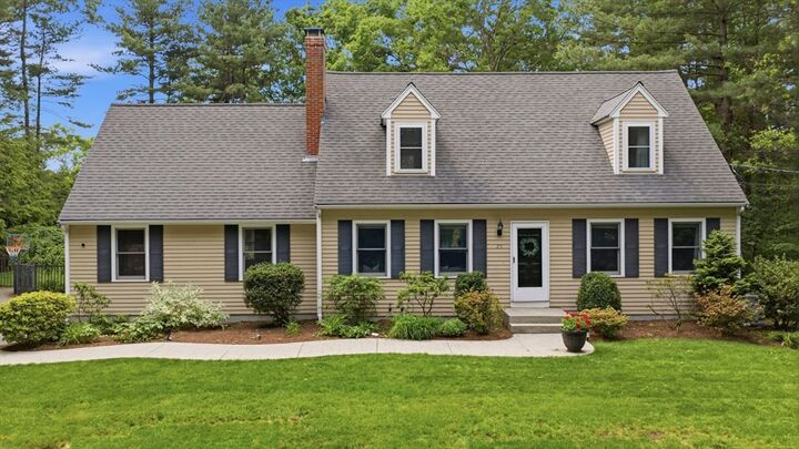 Property Photo:  25 North St  MA 01748 