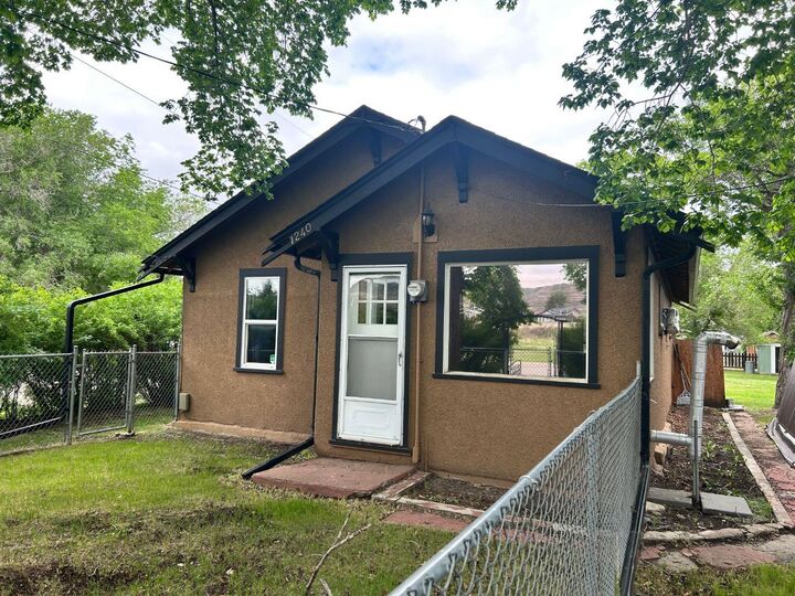 Property Photo: 1240 Newcastle Trail AB T0J 0Y2