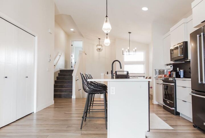Property Photo:  10617 133 Avenue  AB T8X 0W5 