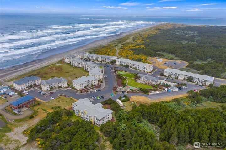 Property Photo:  1600 W Ocean Avenue 938  WA 98595 