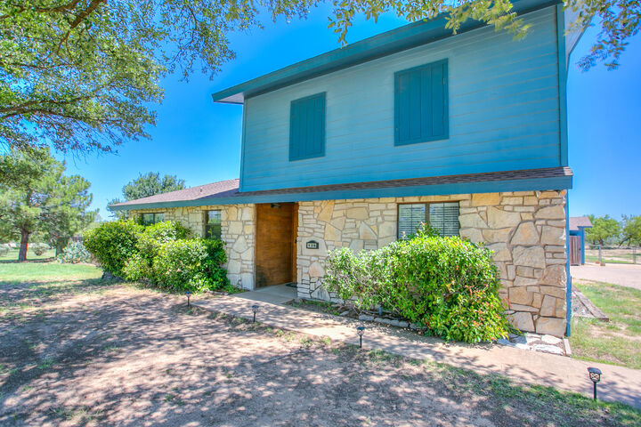 Property Photo:  136 Edinburgh Road  TX 76901 