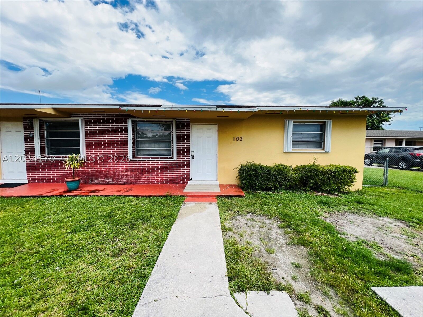 Property Photo:  103 SW 80th Ave 103  FL 33144 