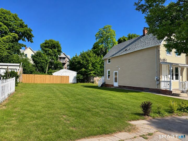 Property Photo: 84 Hudson Street CT 06511