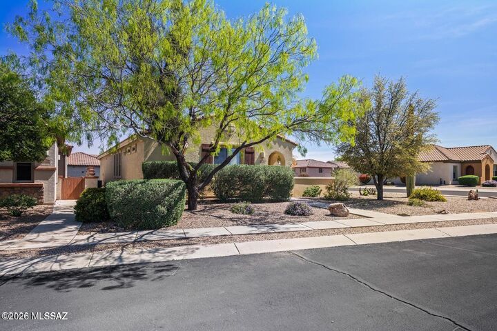 Property Photo: 10134 S Azure Surrey Drive AZ 85641