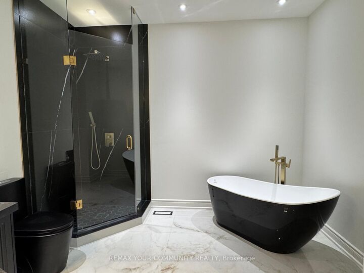 Property Photo: 76 Silver Fox Place ON L6A 1G2
