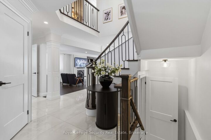 Property Photo: 3 Natureview Court ON L7E 2N2