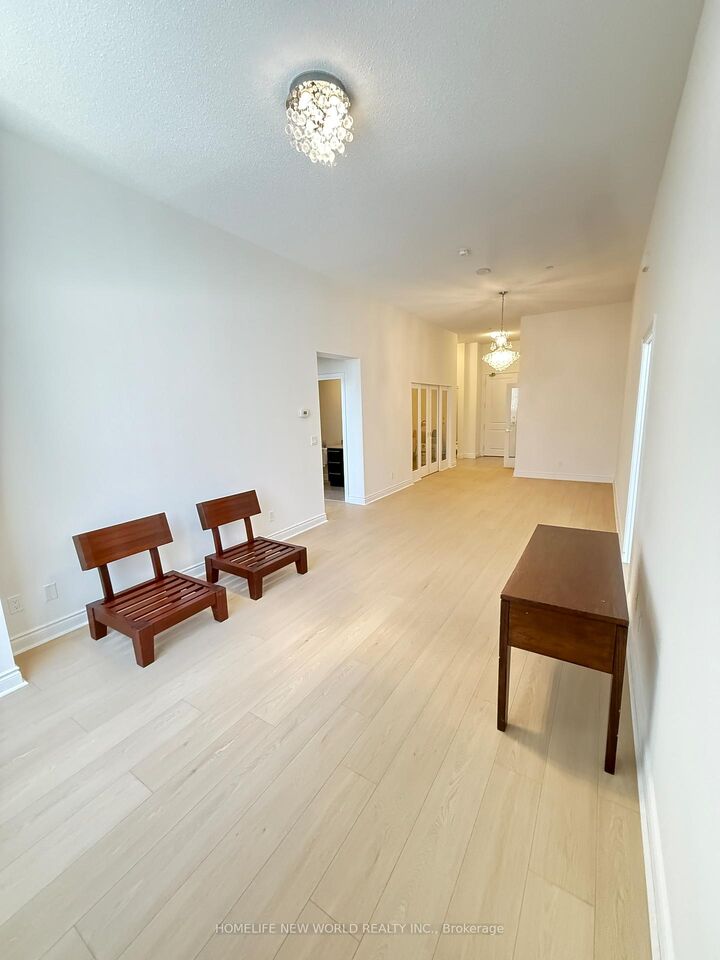 Property Photo: 11211 Yonge Street 283 ON L4S 0E9