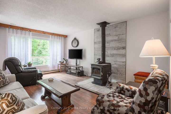Property Photo: 267 Riverside Drive ON K0M 1S0
