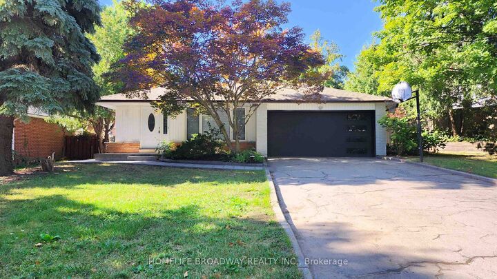 23 Southdale Drive — photo 1