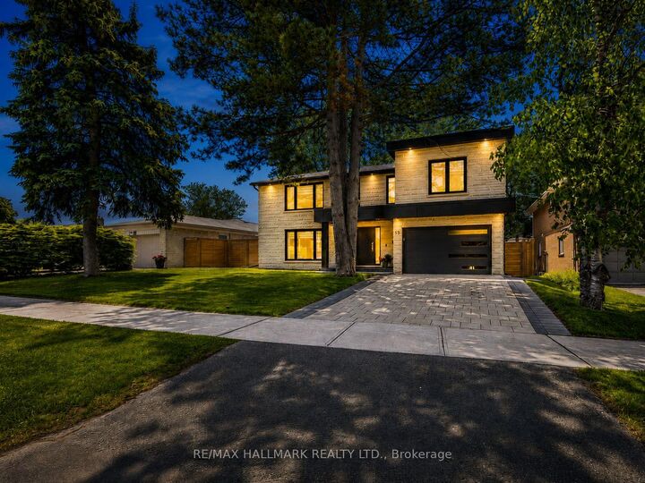 Property Photo: 30 Kellythorne Drive ON M3A 2L4