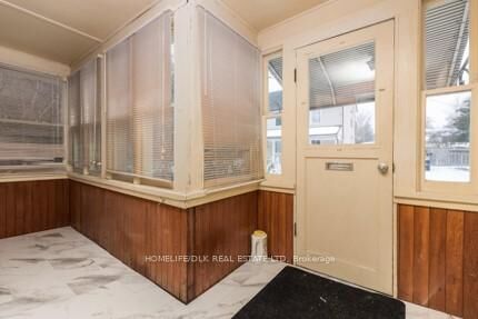 Property Photo: 33 Bartholomew Street ON K6V 2R5