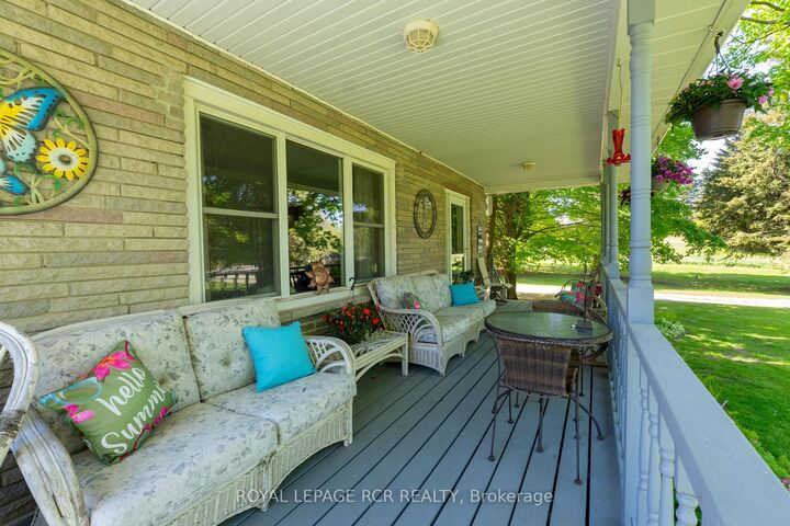 Property Photo: 953450 7th Line ON L9W 6E8
