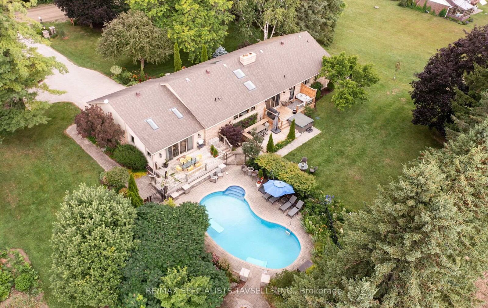 Property Photo: 3585 Boston Mills Road ON L7C 0N6