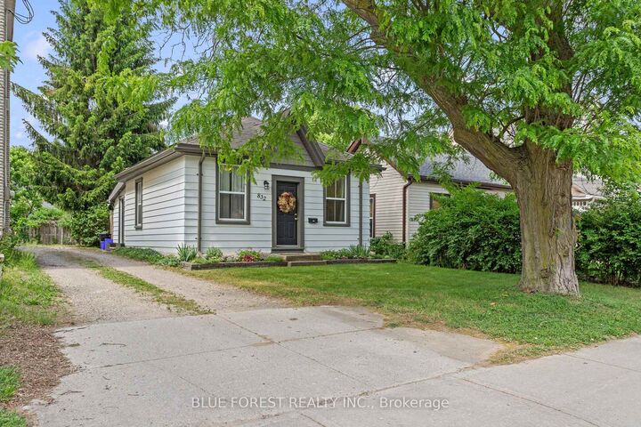 Property Photo: 832 Queens Avenue ON N5W 3H6