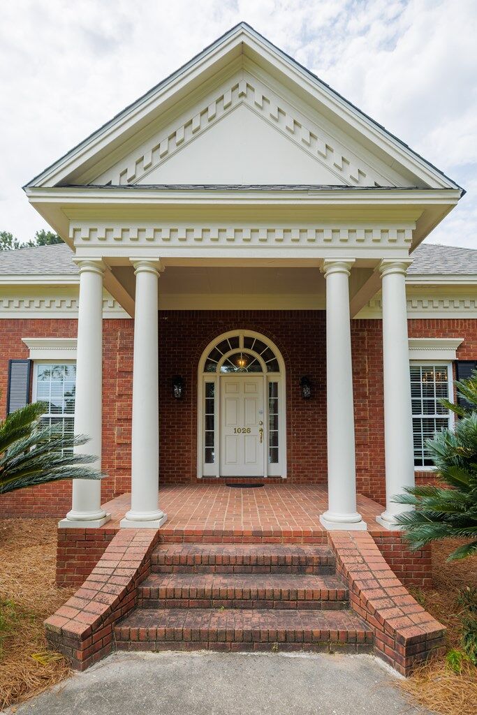Property Photo: 1026 Cherry Wood Cir GA 31605