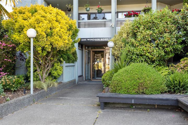 Property Photo:  2605 Windsor Rd #402  BC V8S 5H9 