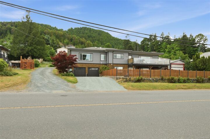 430 Davis Rd — photo 1