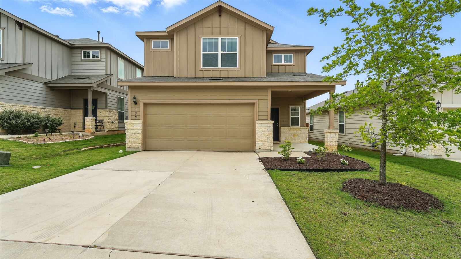 Property Photo:  139 Madrono Drive  TX 78610 