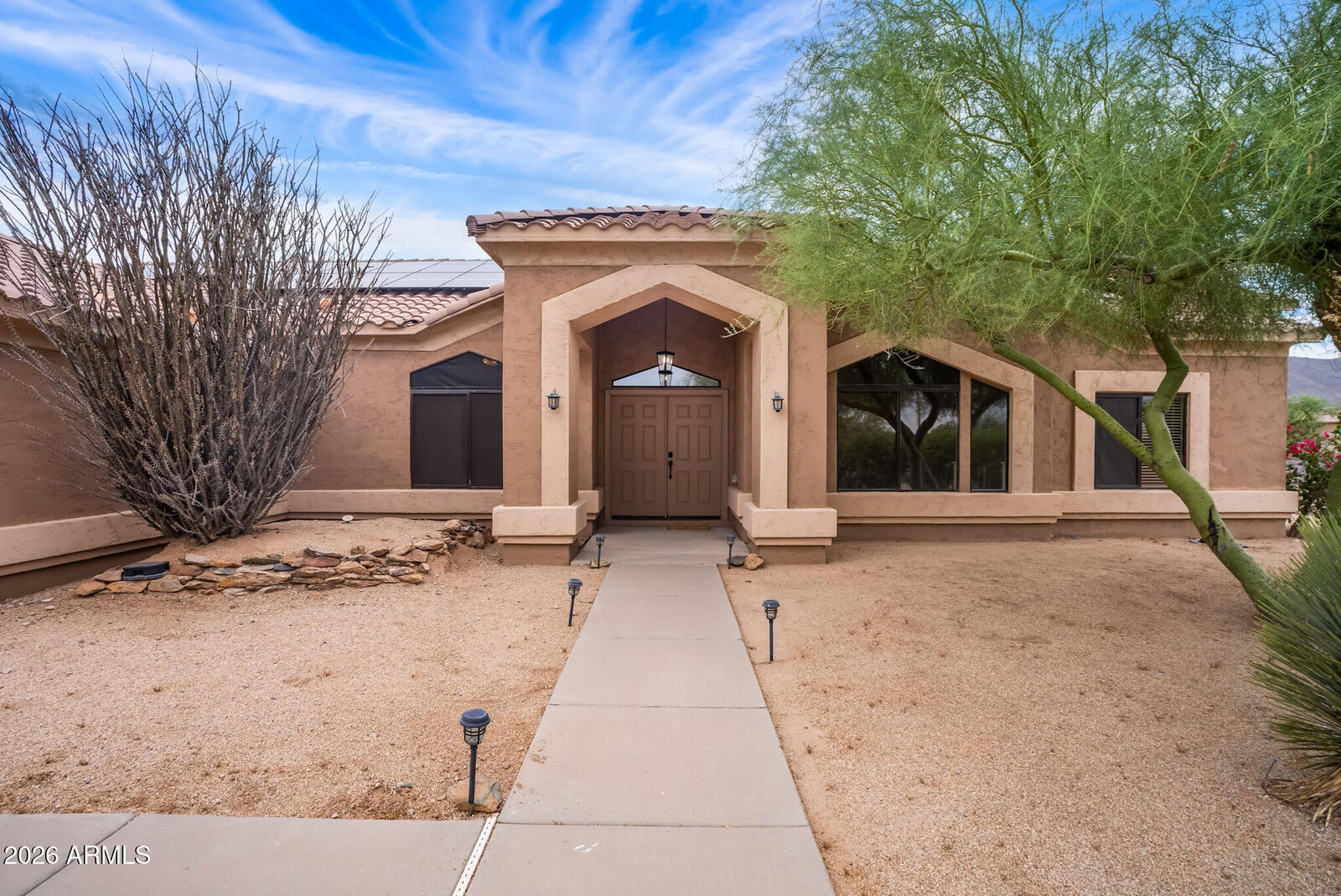 Property Photo:  512 E Jordon Lane  AZ 85086 