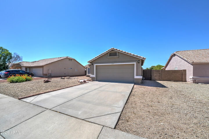 Property Photo:  1337 W 15th Avenue  AZ 85120 