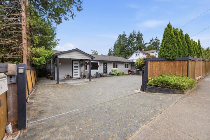 Property Photo: 16106 16 Avenue BC V4A 1S5