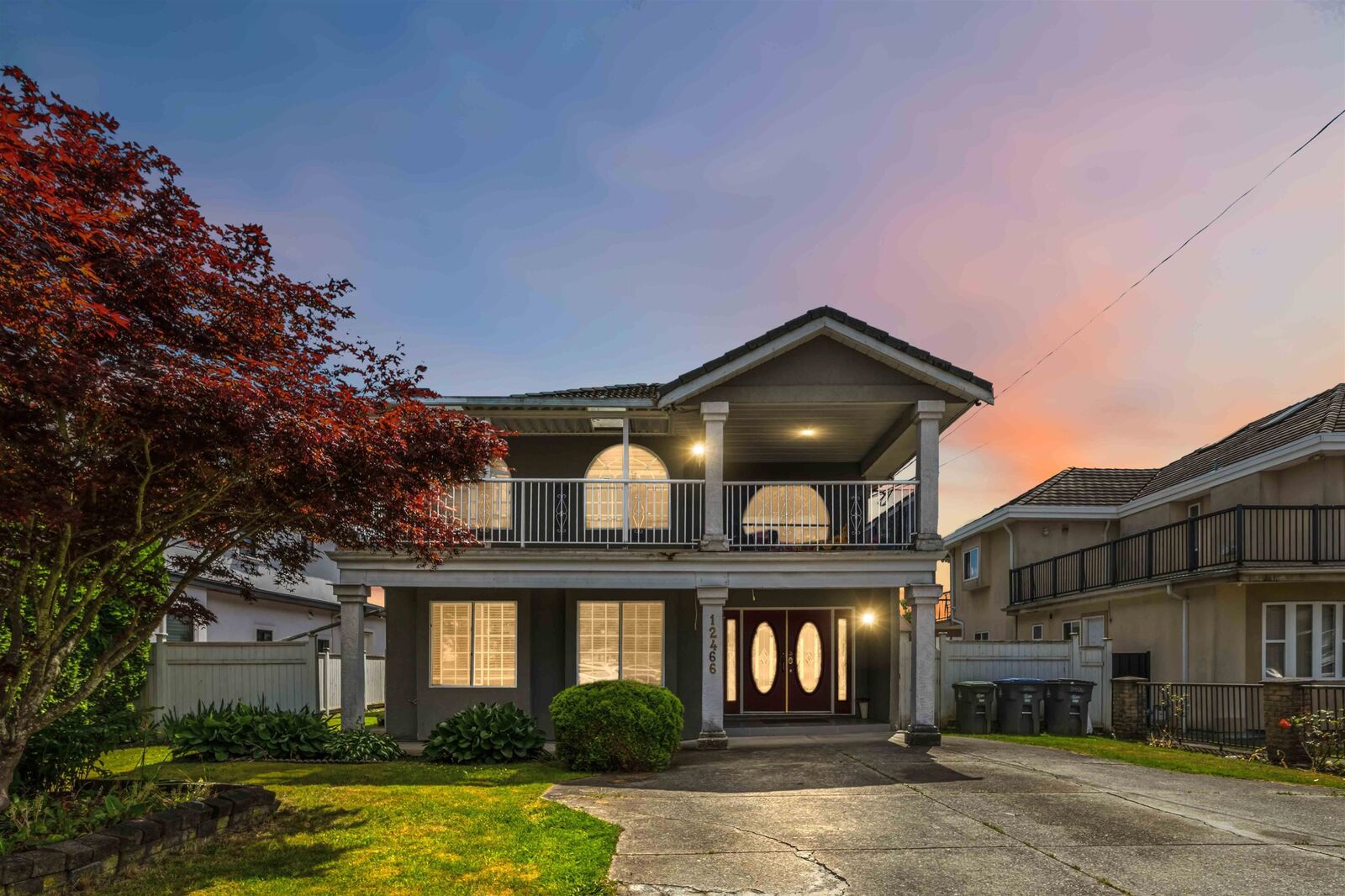 Photo de la propriété:  12466 76 Avenue  BC V3W 2T5 