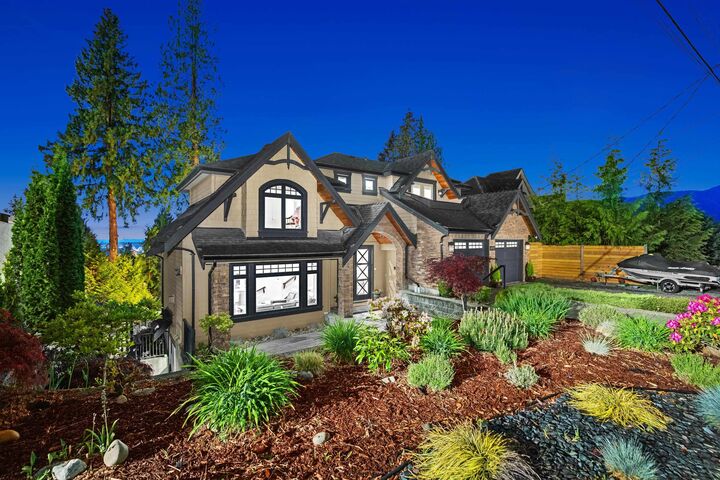 Property Photo: 673 Sylvan Avenue BC V7R 2E8