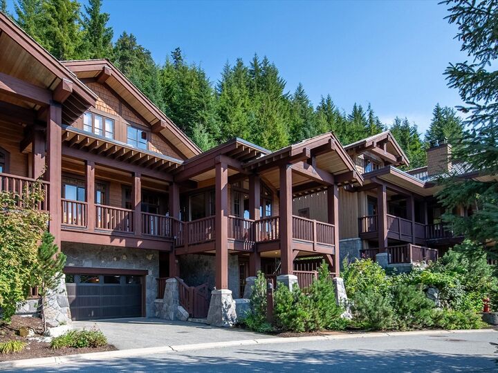 2300 Nordic Drive 13I — photo 1