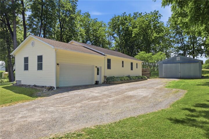 Property Photo:  2094 County Road 6  NY 14532 
