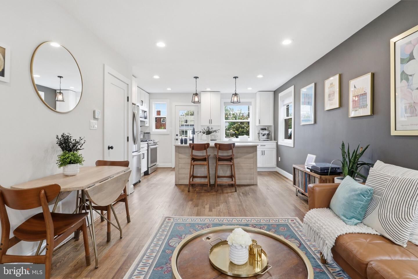 Property Photo:  625 S Henry Street  VA 22314 