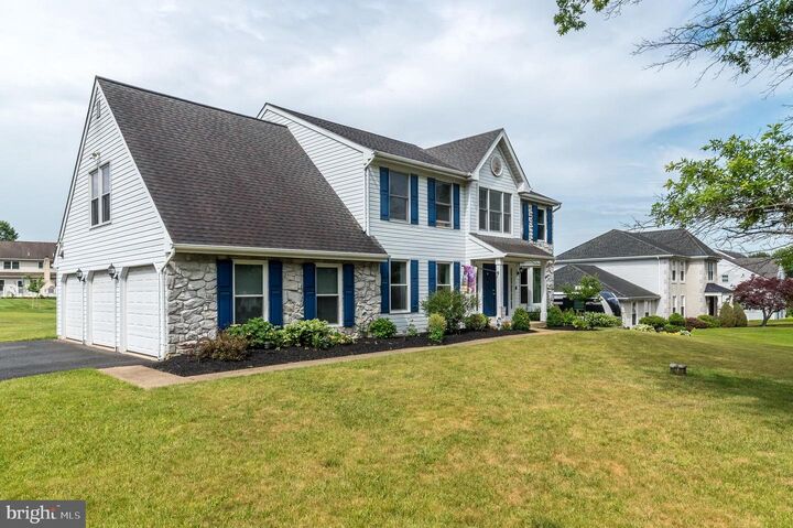 Property Photo: 2272 Warner Road PA 19446