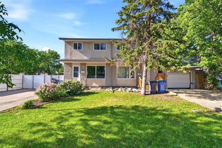 Property Photo:  3 Harwood Crescent  MB R3R 1S9 