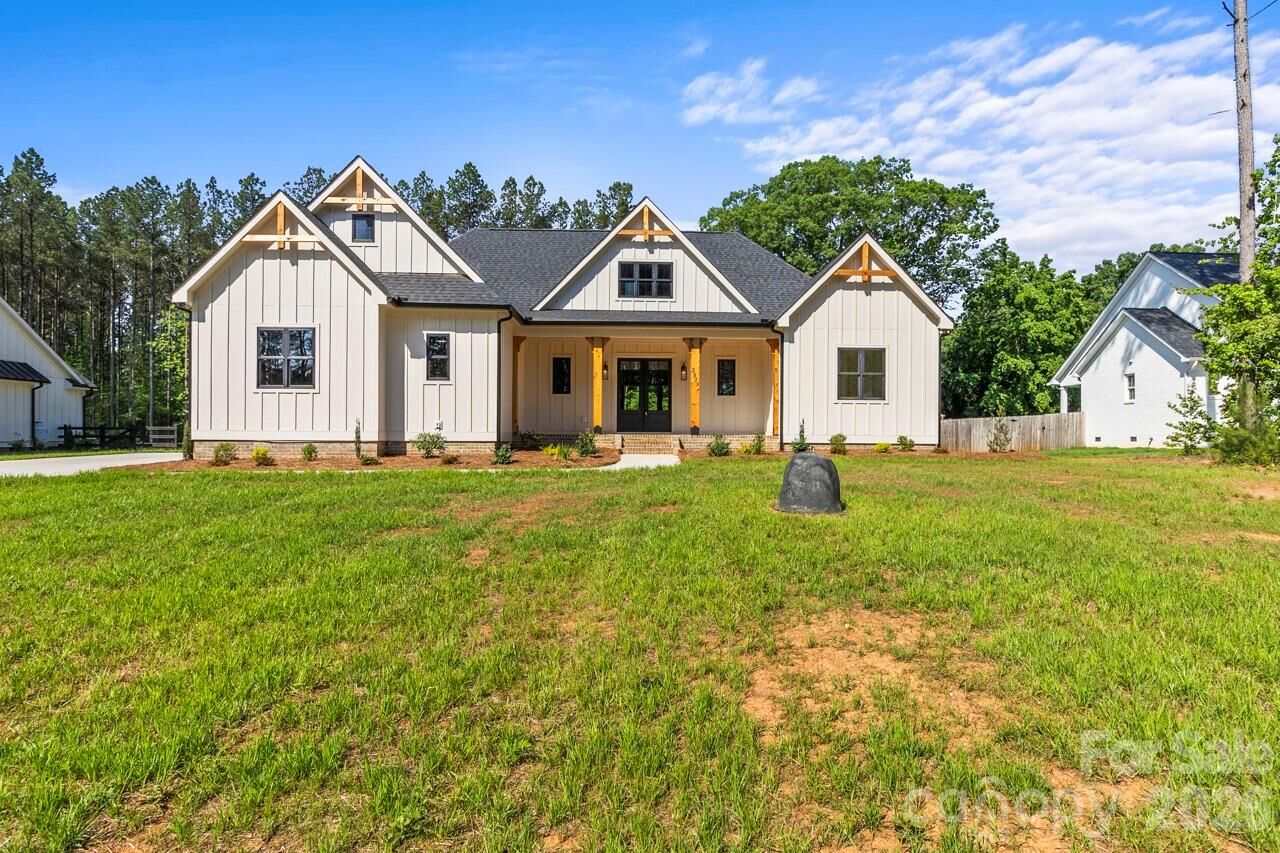 Property Photo:  2373 Lee Lawing Road  NC 28092 