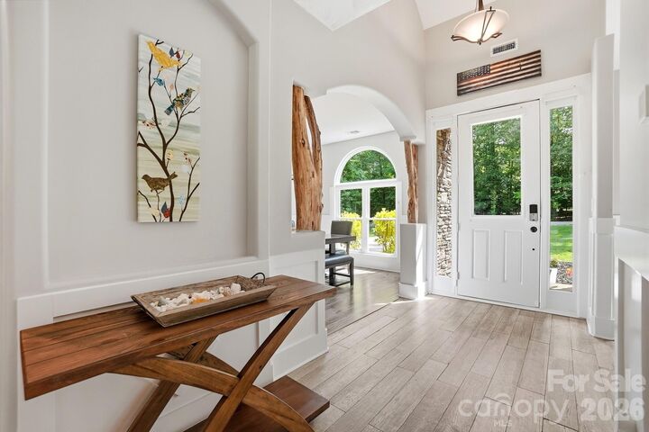 Property Photo:  9151 Vagabond Road  NC 28227 
