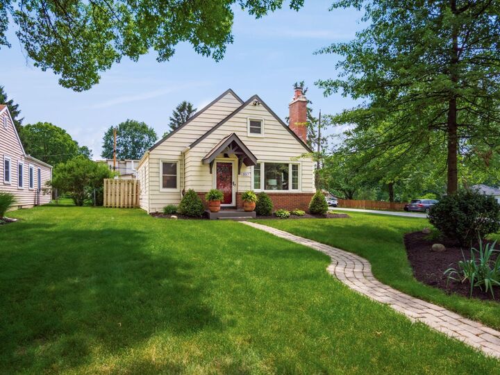 Property Photo:  357 Canyon S Drive  OH 43214 