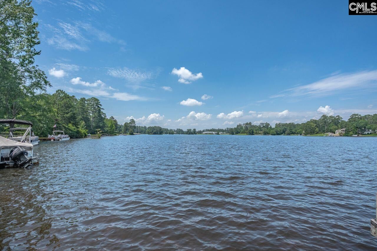 Property Photo: 5921 Lakeshore SC 29206