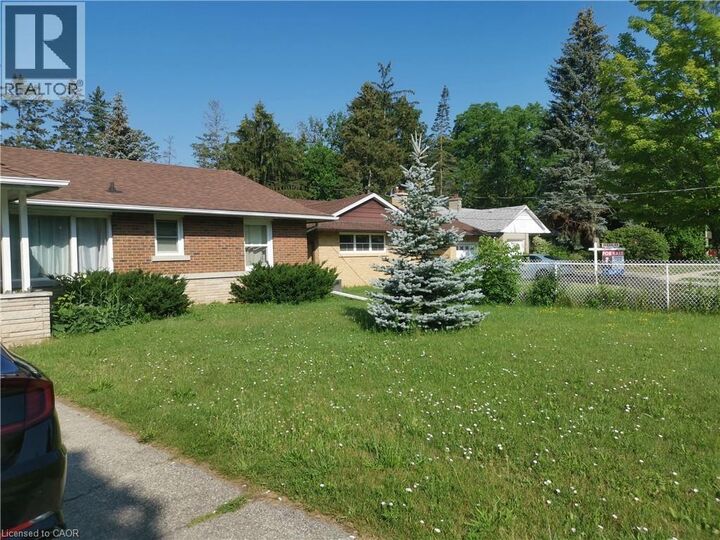 Property Photo:  19 Hahn Place Upper  ON N2M 1R4 