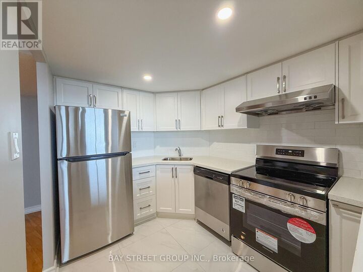 Property Photo: 150 Alton Towers Circle 1007 ON M1V 4X7