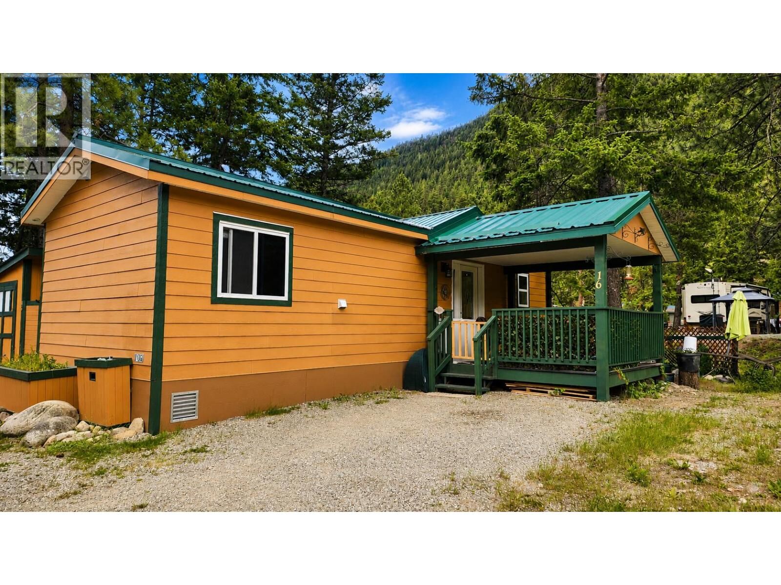 Property Photo: 4835 Paradise Valley Drive 16 BC V0H 1X3