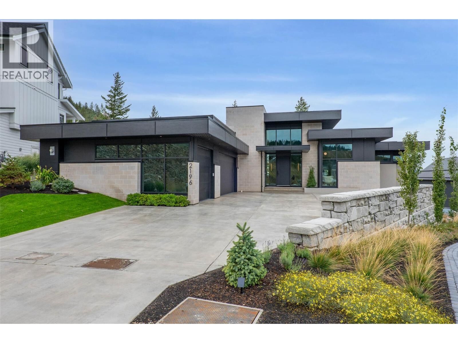 Property Photo: 2196 Aster Court BC V2E 0E2