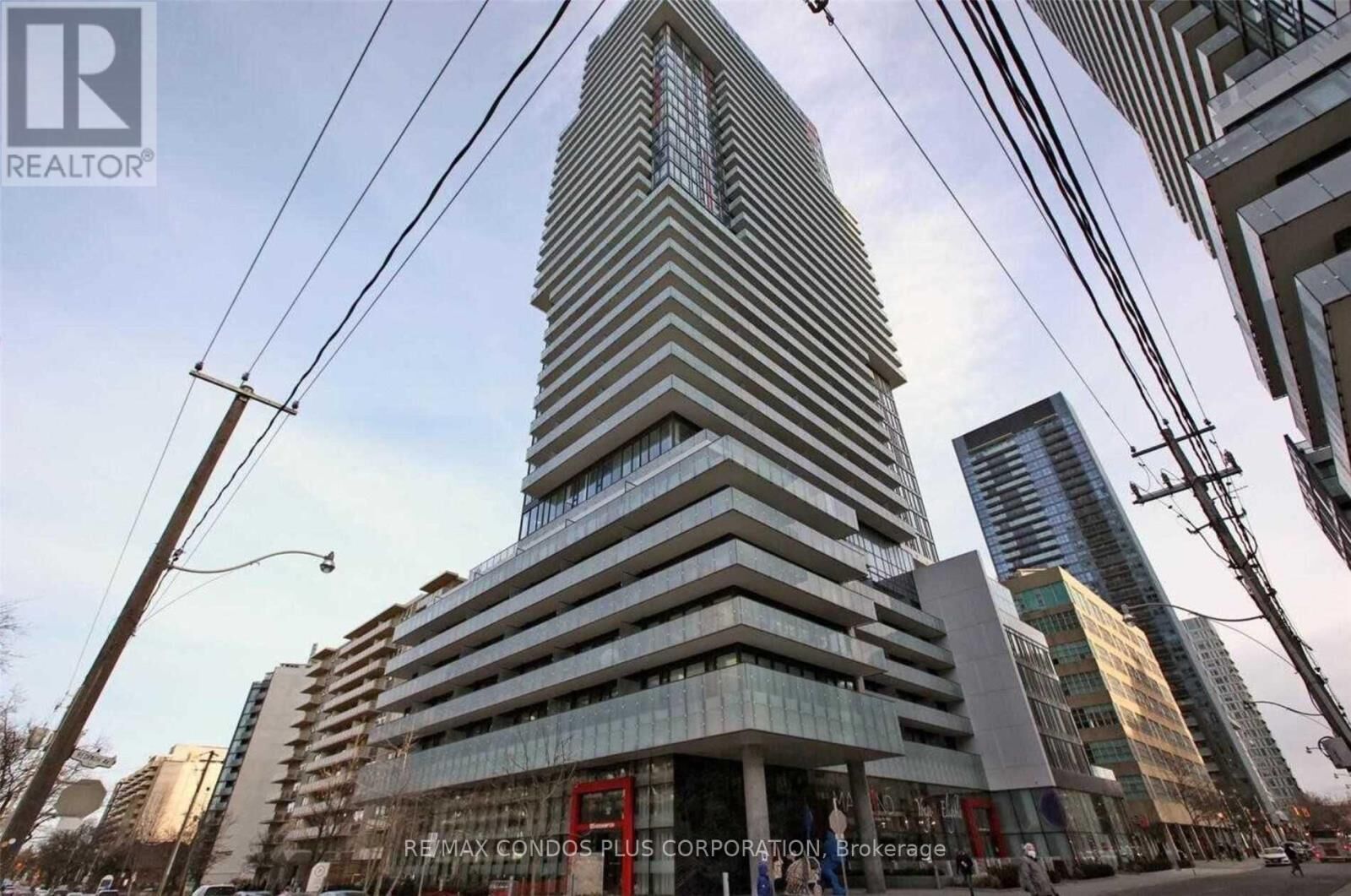 Property Photo: 185 Roehampton Avenue 1504 ON M4P 2K5
