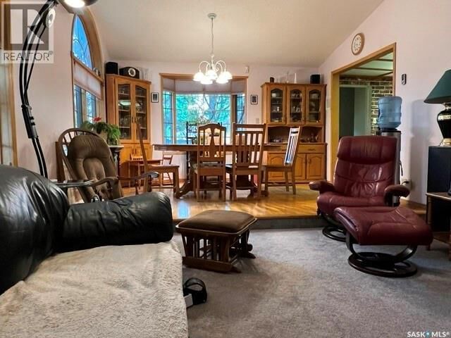Property Photo:  2745 Park Street  SK S4N 2H4 